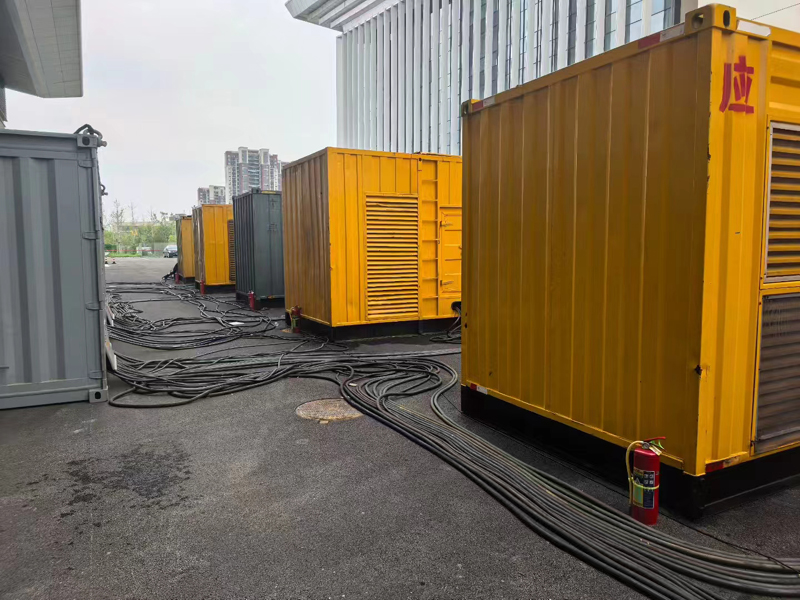 青湖路街道不同季节柴油发电机组保养有哪些注意事项？